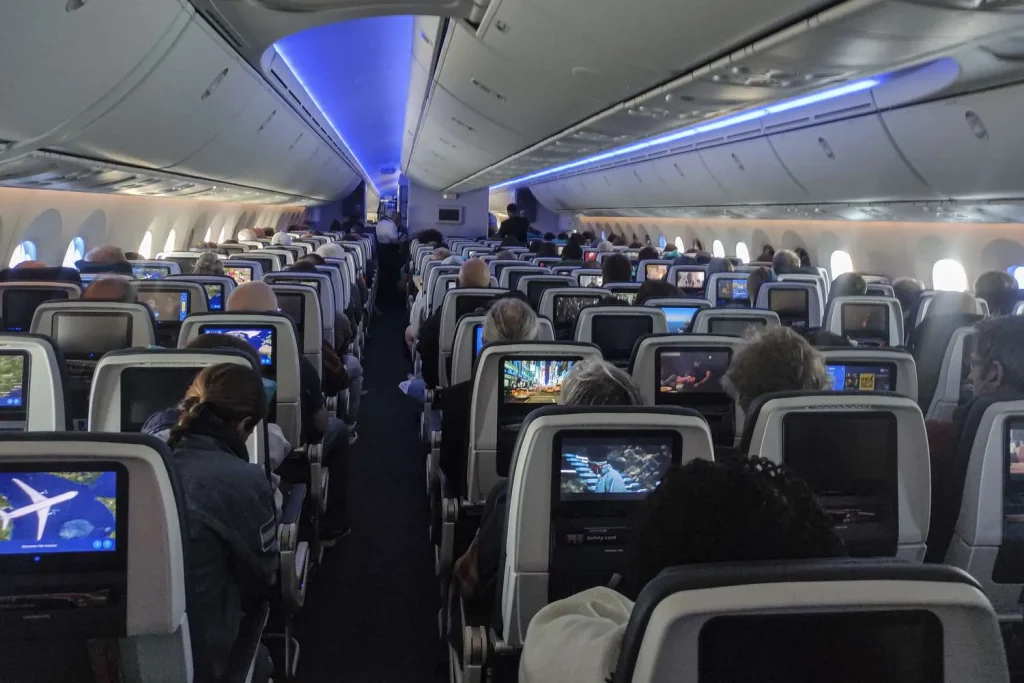 United Airlines Offers Free Starlink Internet on All Flights