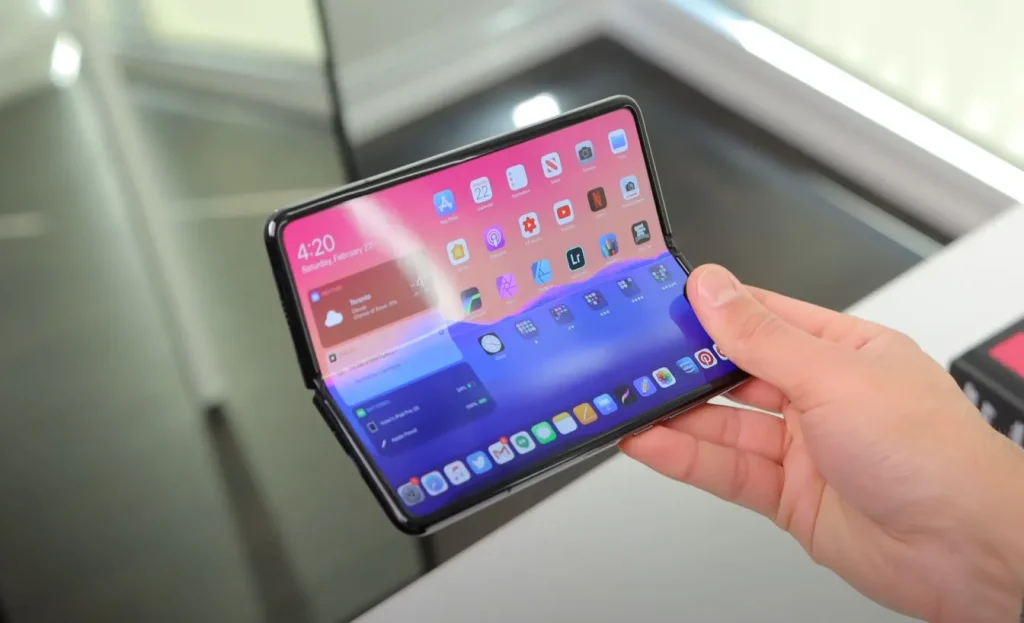 Apple's Giant Foldable iPad Could Revolutionize Tablets