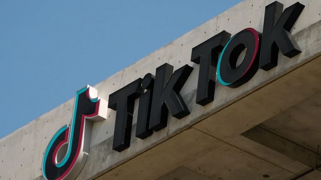 Federal Court Upholds Law That Could Ban TikTok in US by January